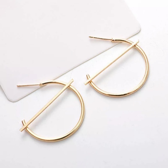 Other - Hoop Style C-shaped Earrings Smooth Circle Hoop Earrings